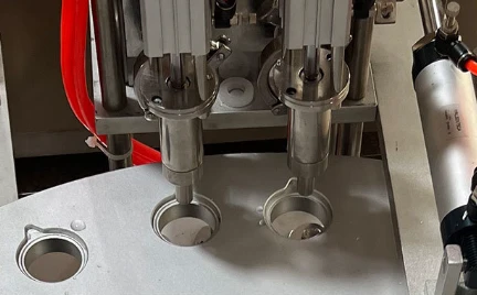 automatic-squeeze-cup-filling-station automatic-squeeze-cup-filling-station